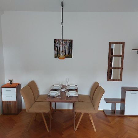 Apartman Merry Pressburg Exterior foto