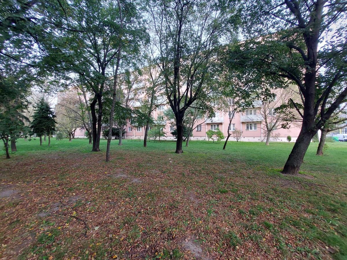 Apartman Merry Pressburg Exterior foto